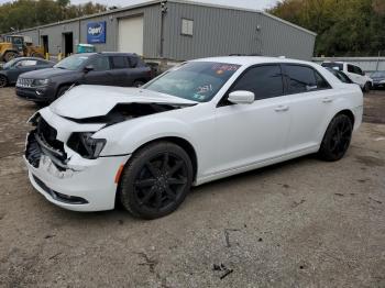  Salvage Chrysler 300