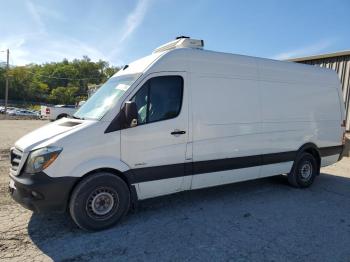  Salvage Mercedes-Benz Sprinter