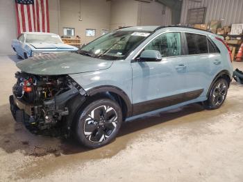  Salvage Kia Niro