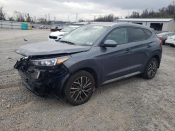  Salvage Hyundai TUCSON