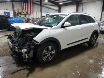  Salvage Kia Niro