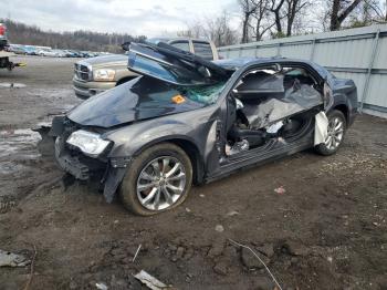  Salvage Chrysler 300