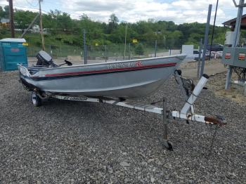  Salvage Alumacraft Boat