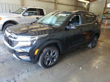  Salvage Kia Seltos