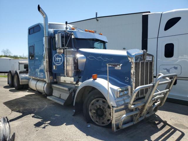  Salvage Kenworth W900