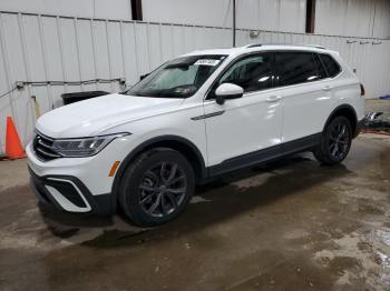  Salvage Volkswagen Tiguan