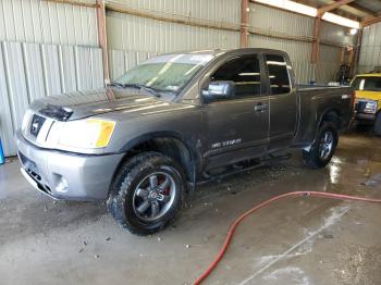  Salvage Nissan Titan