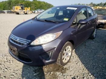  Salvage Ford Fiesta