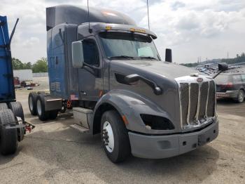  Salvage Peterbilt Tractor 579