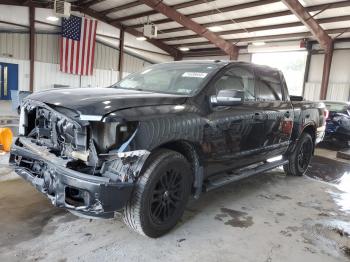  Salvage Nissan Titan