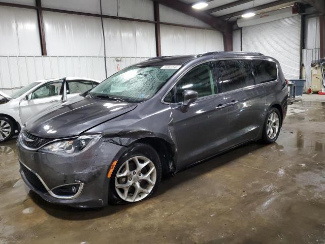  Salvage Chrysler Pacifica