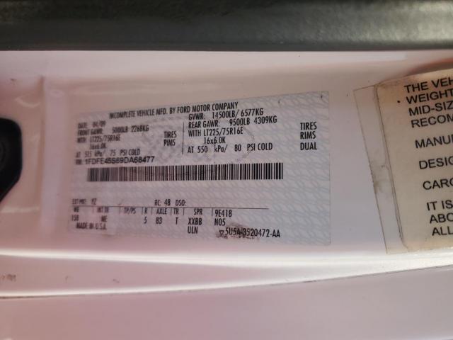 Ford Econoline E450 Super Duty Cutaway Van Image 9