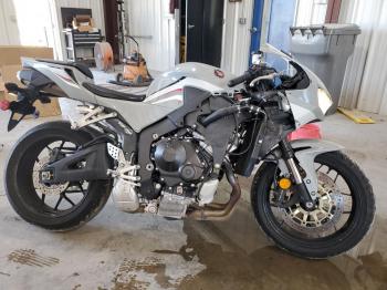  Salvage Honda Cbr Cycle