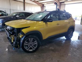  Salvage Kia Seltos