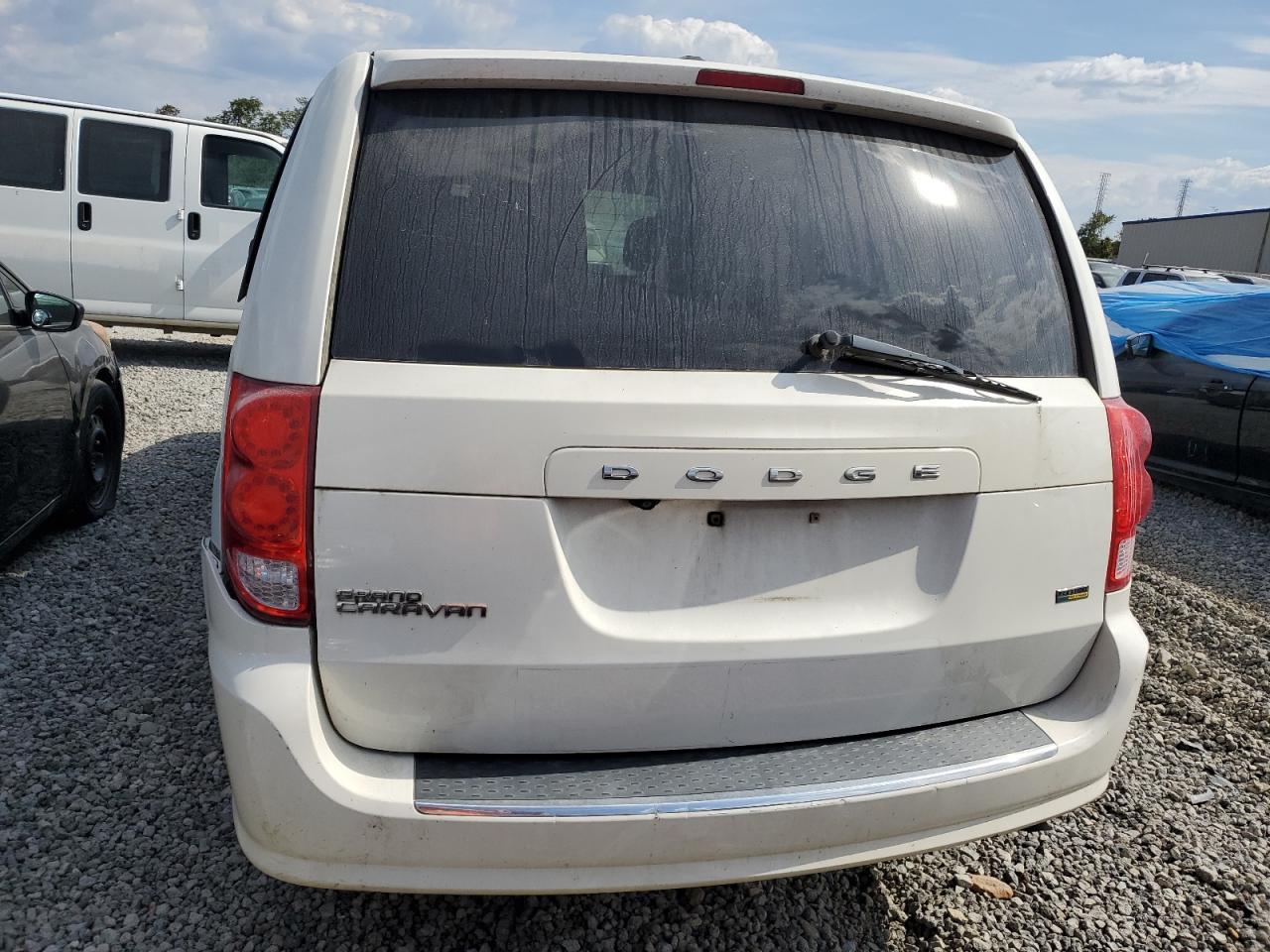 Dodge Caravan Se Image 2