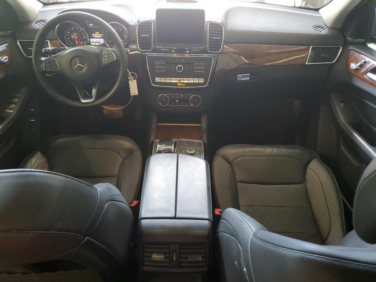 Mercedes-Benz GLE 550e 4matic Image 8