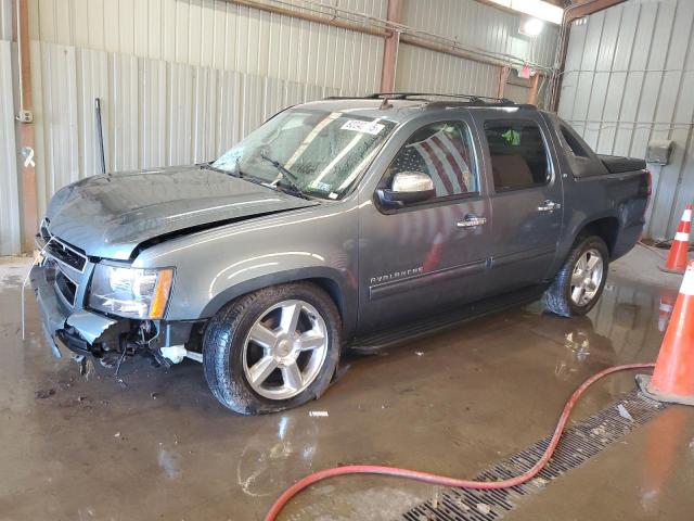  Salvage Chevrolet Avalanche