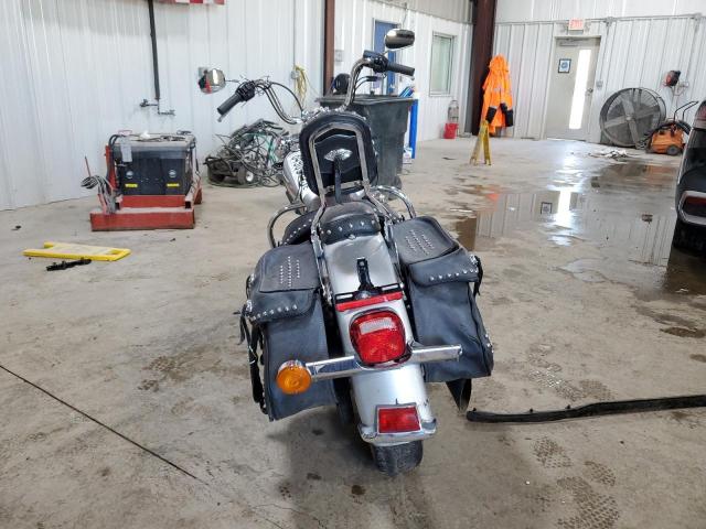 Harley-Davidson Fl Heritage Softail Classic Image 3