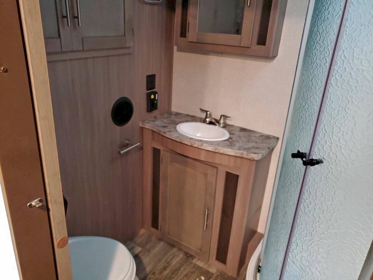 Kutb Crossroad Image 10