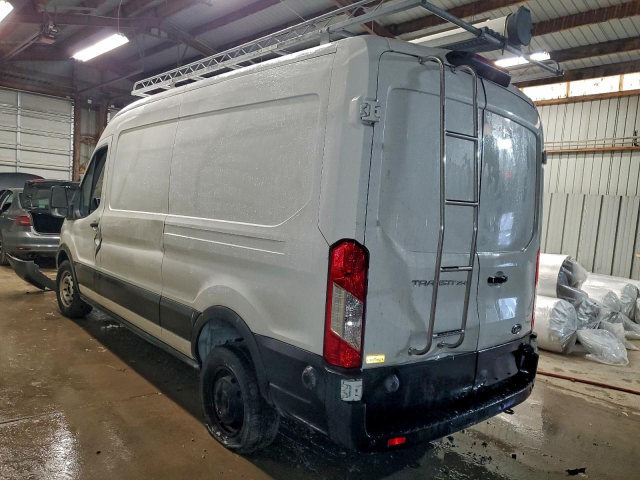 Ford Transit T-250 Image 2