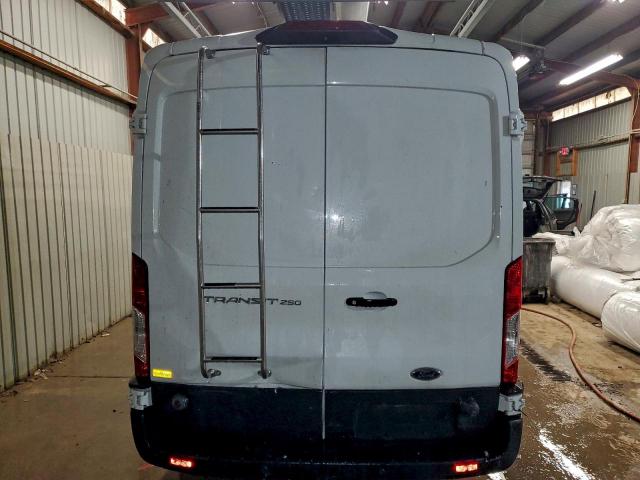 Ford Transit T-250 Image 10