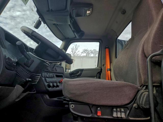 International Rh613 Image 8