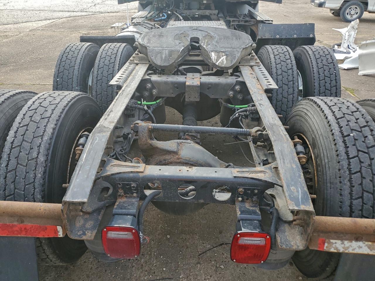 International Rh613 Image 6