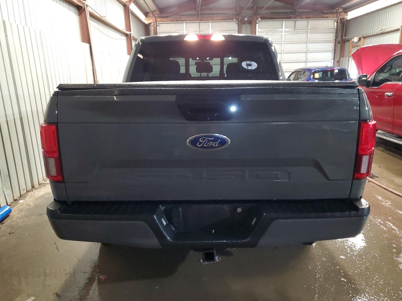 Ford F-150 Supercrew Image 6