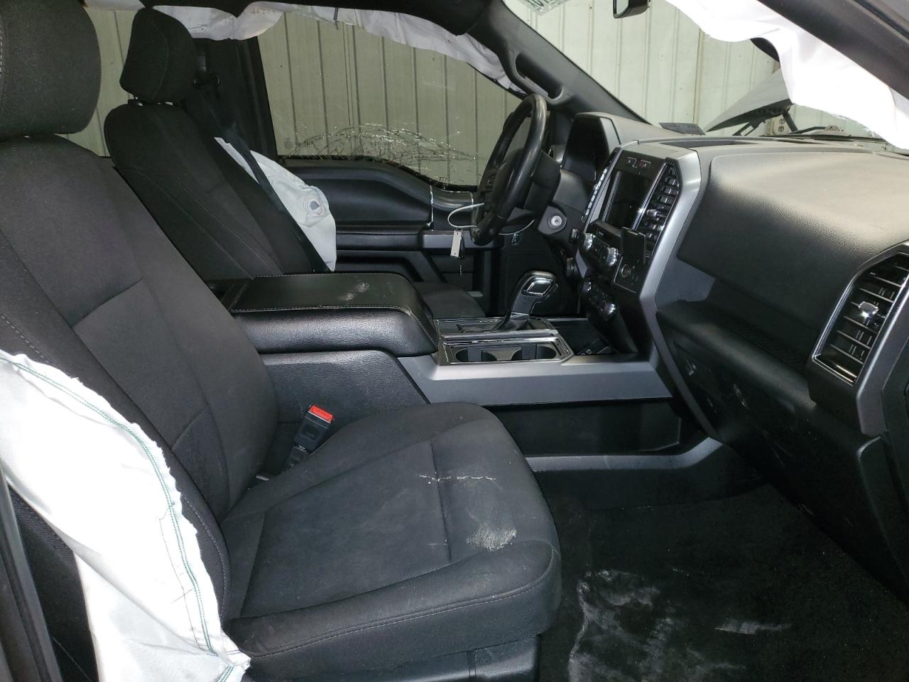 Ford F-150 Supercrew Image 5