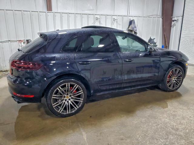 Porsche Macan Turbo Image 2