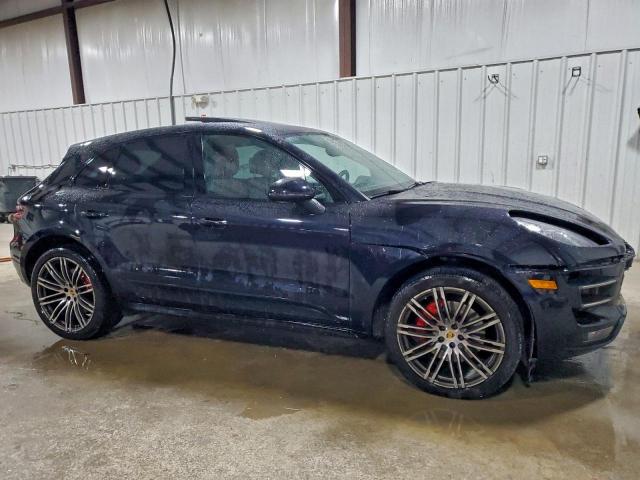 Porsche Macan Turbo Image 6