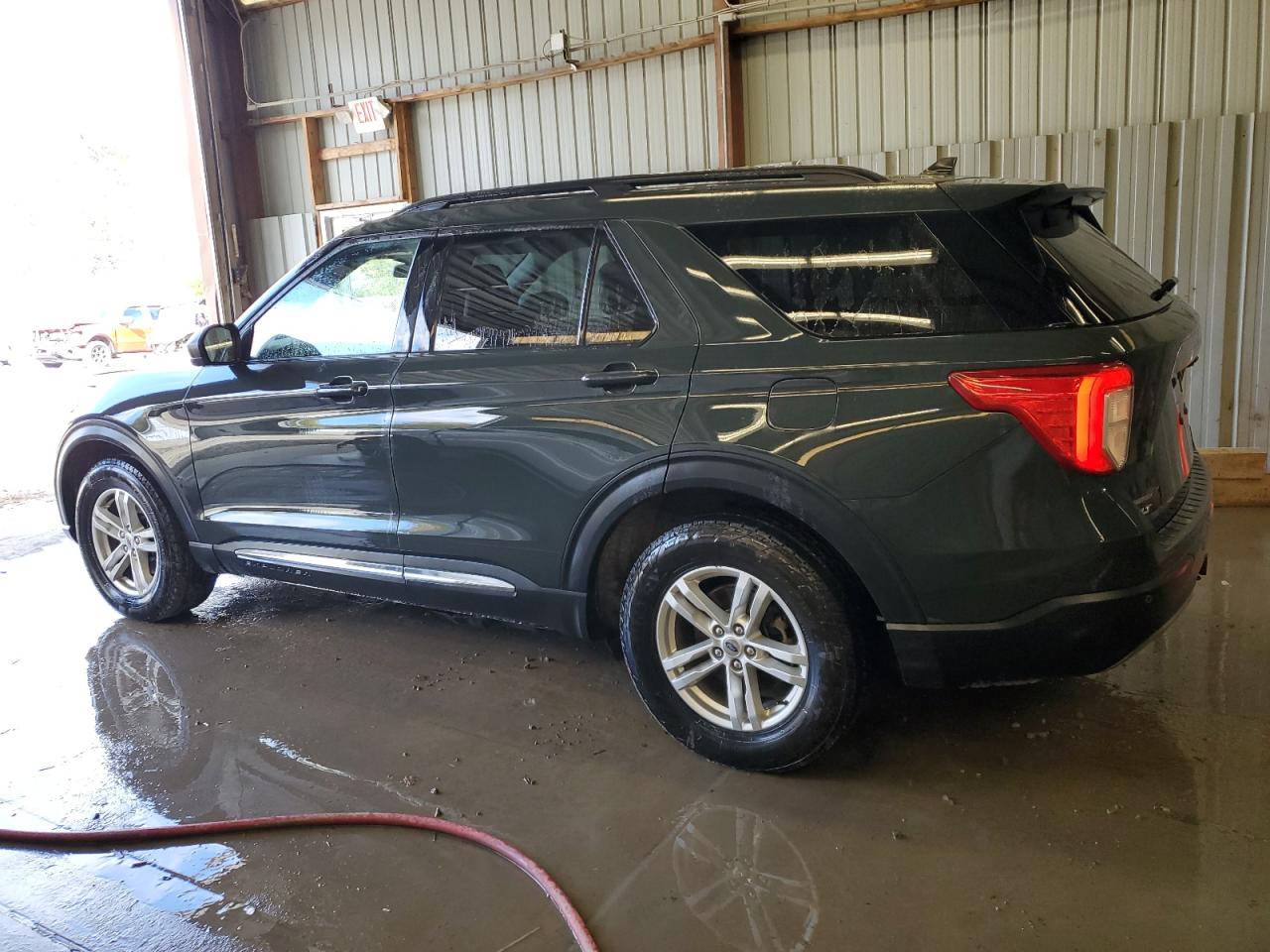 Ford Explorer Xlt Image 11