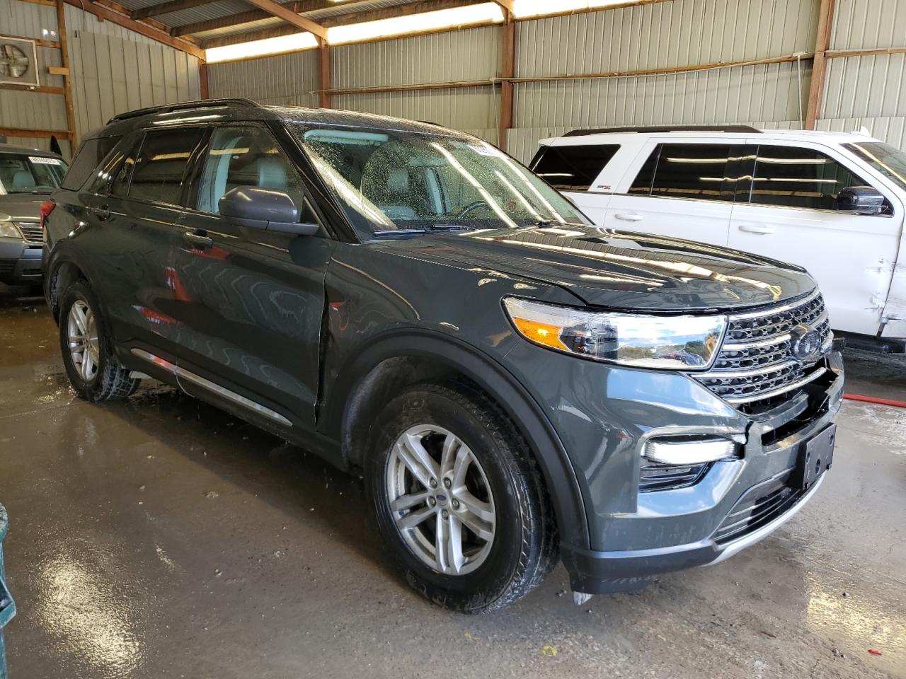 Ford Explorer Xlt Image 10