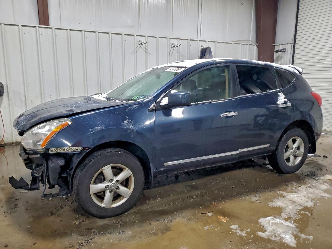 Nissan Rogue S Image 1