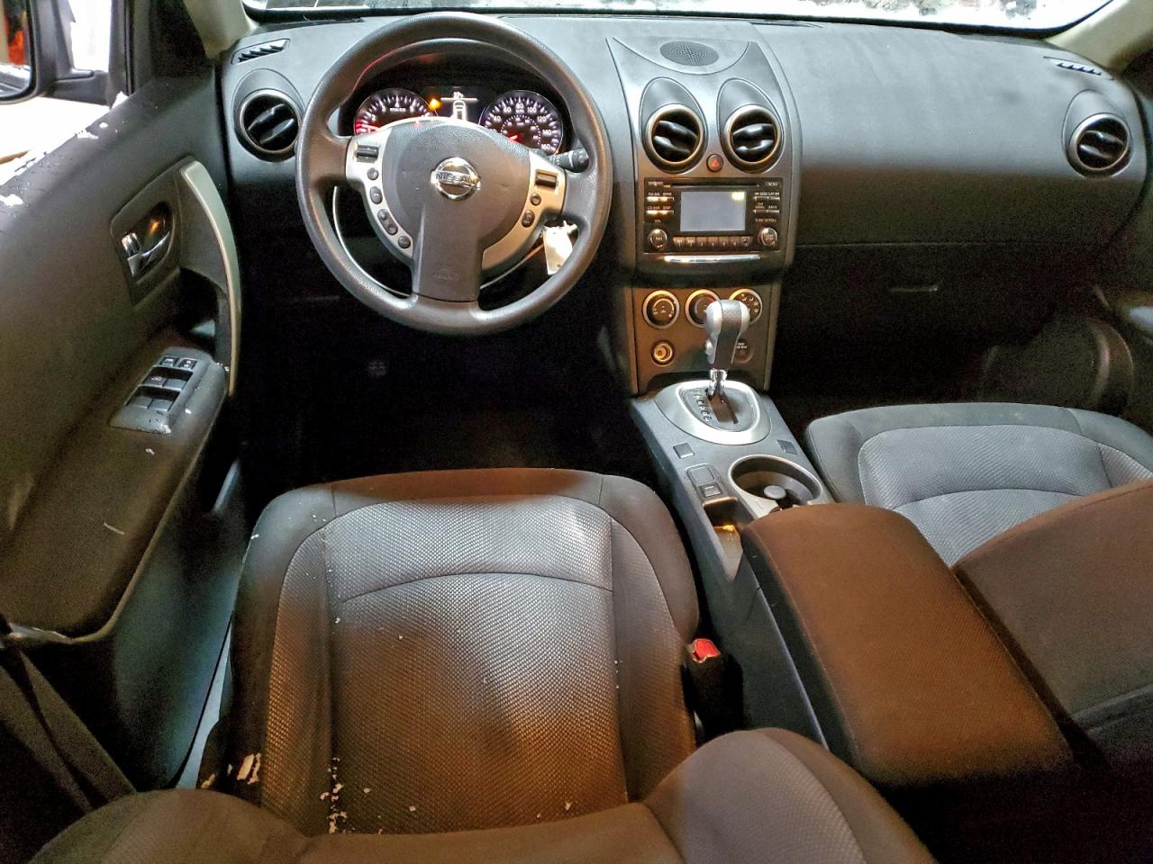 Nissan Rogue S Image 4