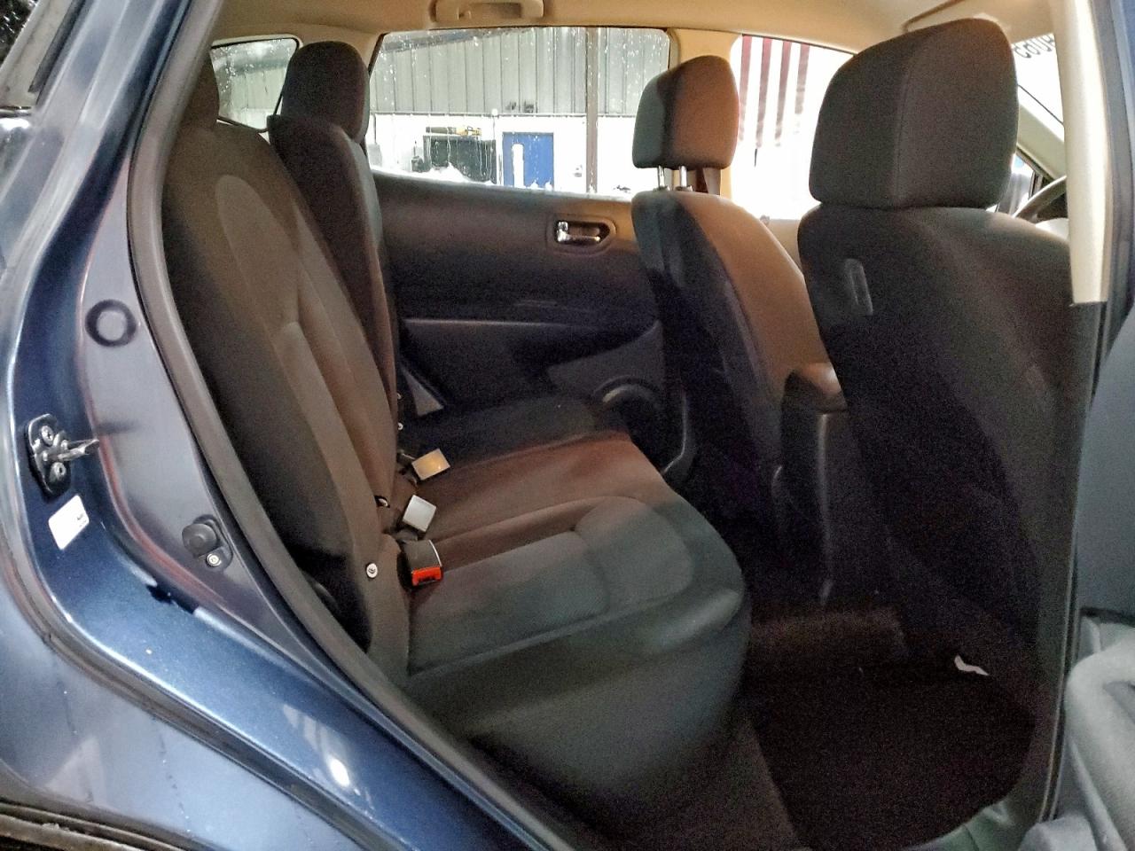 Nissan Rogue S Image 12