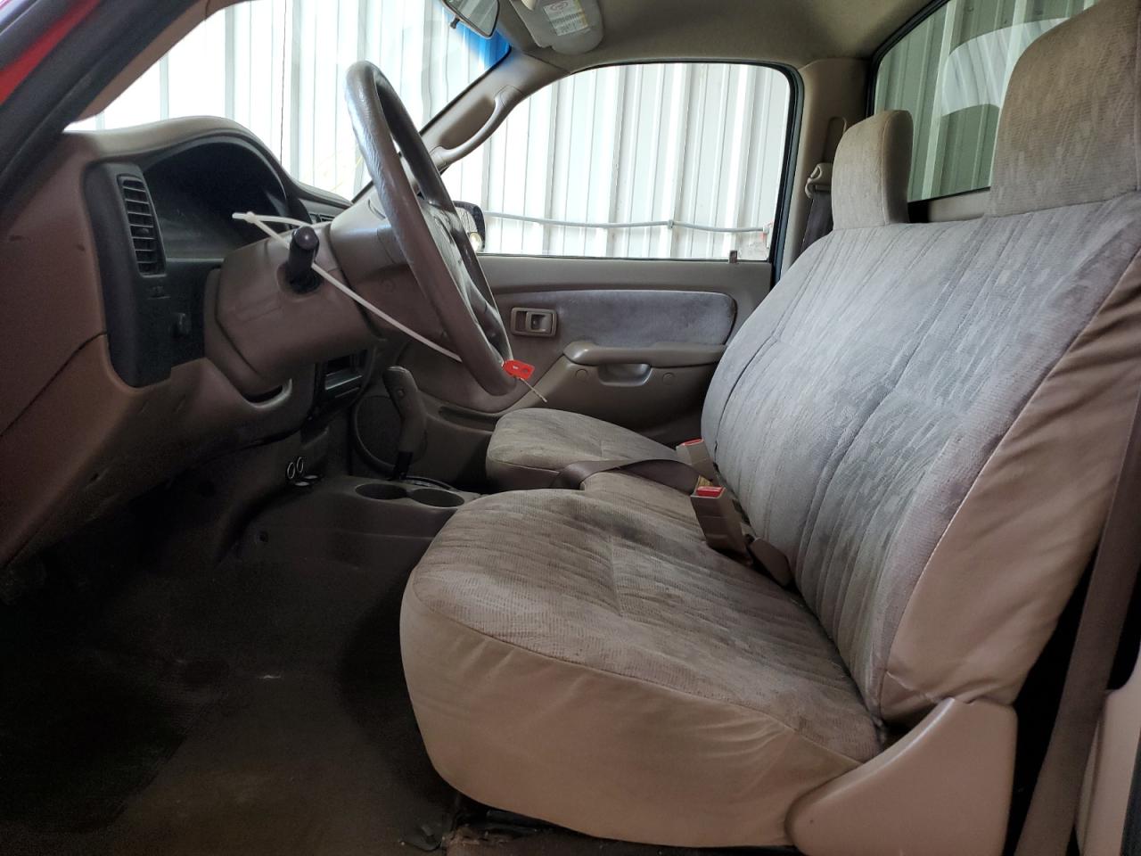 Toyota Tacoma Image 3