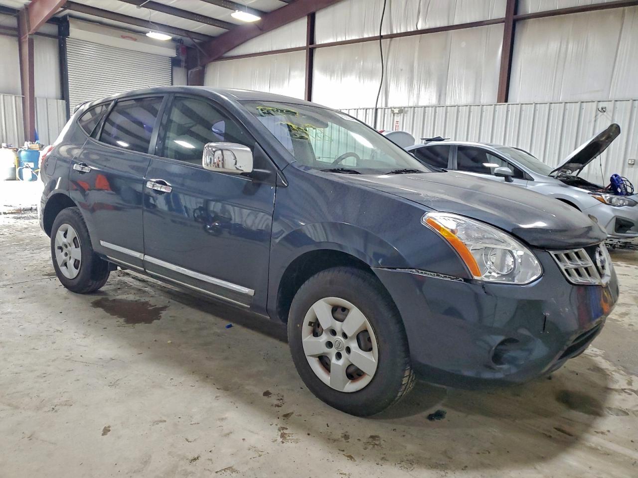 Nissan Rogue S Image 4