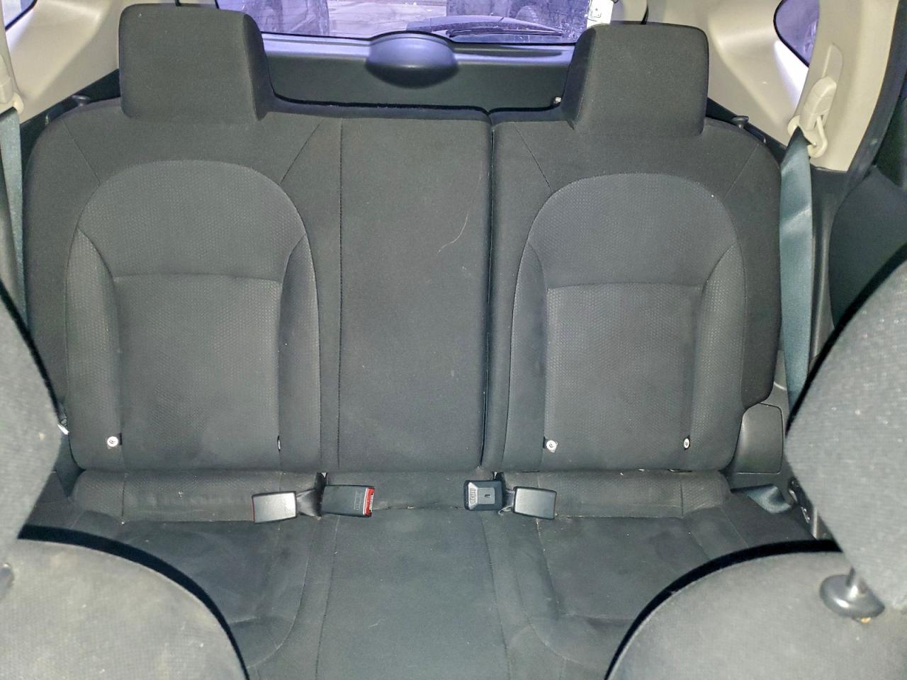 Nissan Rogue S Image 9