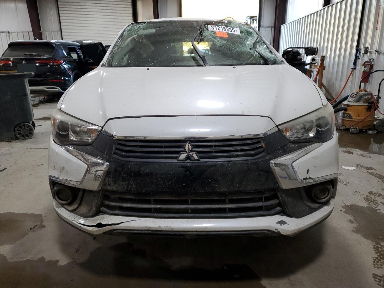 Mitsubishi Outlander Es Image 4
