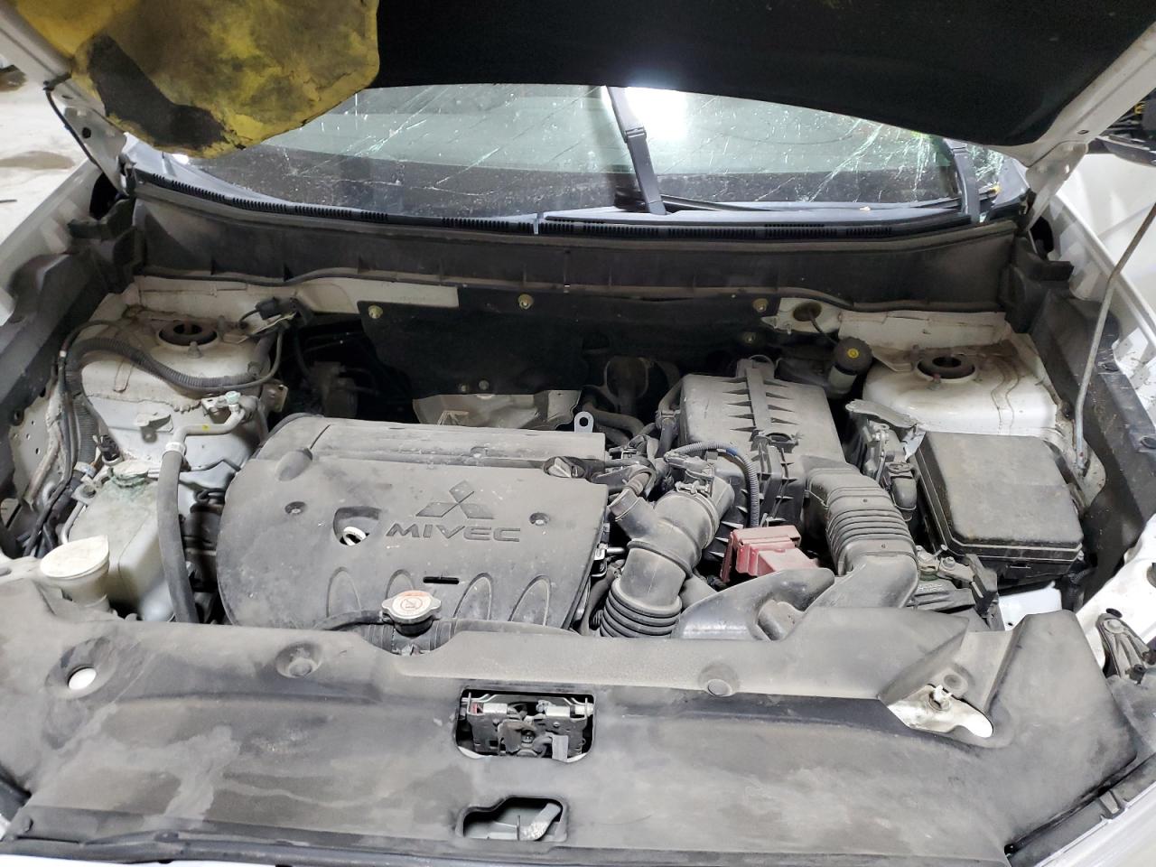 Mitsubishi Outlander Es Image 9