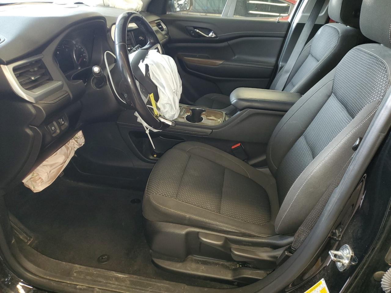 GMC Acadia Sle Image 2