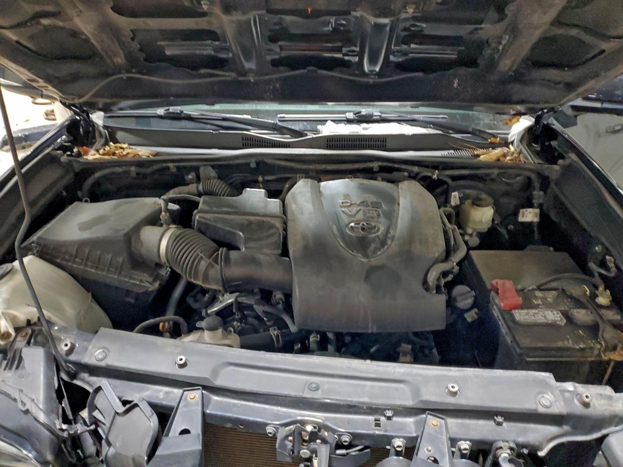 Toyota Tacoma Double Cab Image 8