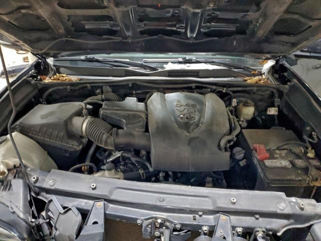 Toyota Tacoma Double Cab Image 8