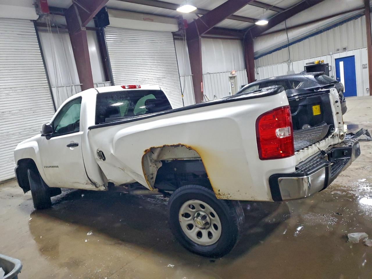 Chevrolet Silverado C1500 Image 11