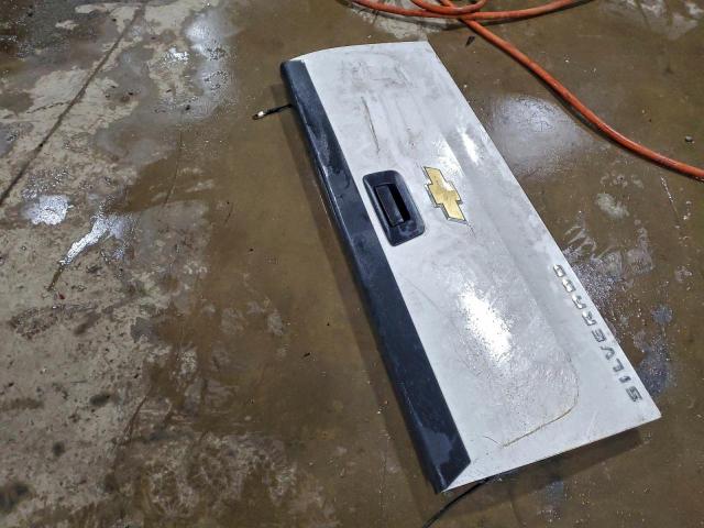 Chevrolet Silverado C1500 Image 6