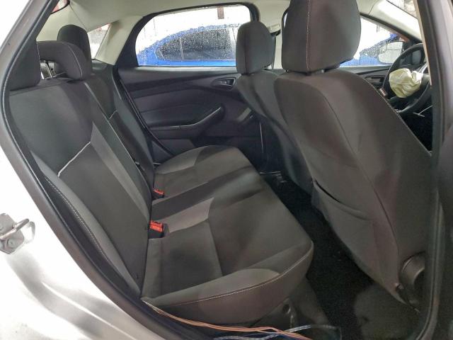 Ford Focus S Image 7