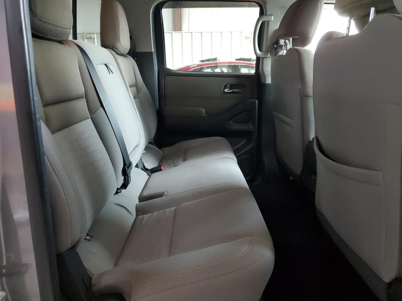 Nissan Frontier S Image 12