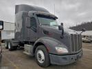 Peterbilt Tractor 579 Image 1
