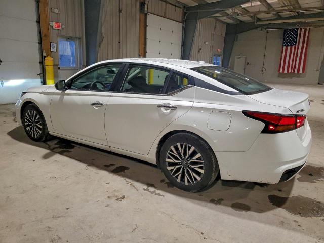 Nissan Altima Sv Image 12